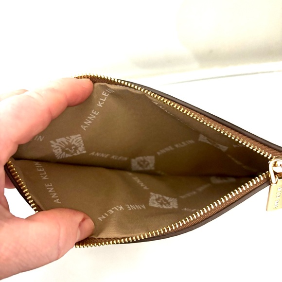Anne Klein NWOT Brown/Tan/Chestnut Gold Clutch Wristlet Wallet Trio Set New - Picture 8 of 14